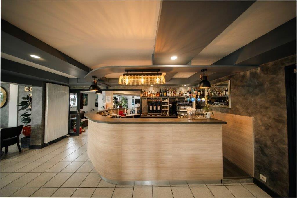 Brit Hotel La Bonne Etape Évreux Eksteriør billede